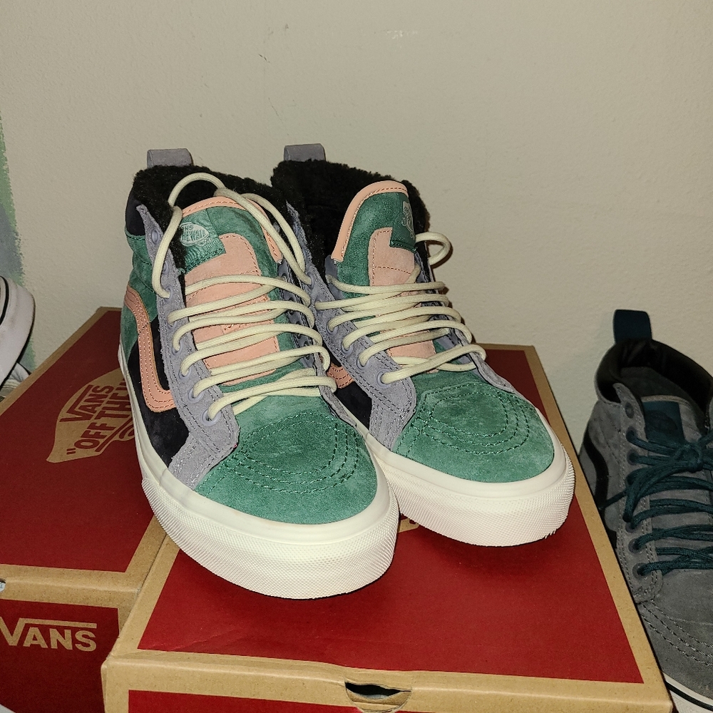Hi top sherpa vans